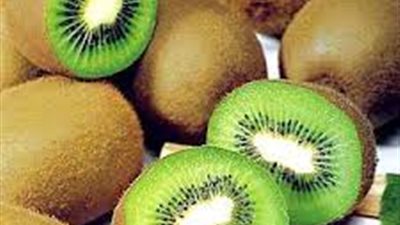 4 فوائد صحية تجعل «الكيوي» لا يفارق بيتك
