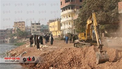 وزارة الرى تطهر نهر النيل من 