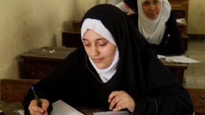 البنات يتفوقن على البنين في امتحانات الثانوية الأزهرية