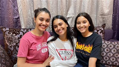 الناجح يرفع إيده.. 14 صورة ترصد احتفالات أوائل الثانوية على مستوى الجمهورية