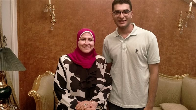 الرابع مع مدير إدارة