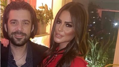 المنتجة شهد رمزي تطلب الدعاء لشقيقها بعد دخوله في غيبوبة