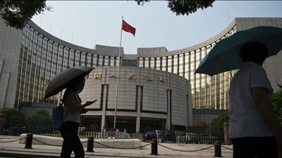 بنك الشعب الصيني يقرر خفض الفائدة لأول مرة منذ أكتوبر 2024
