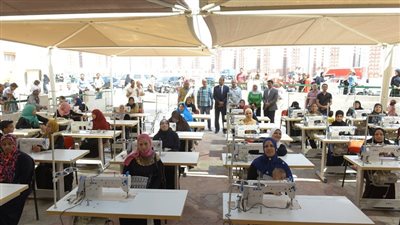 تضامن سوهاج: تسليم 6400 قرض حسن لأصحاب الصناعات اليدوية