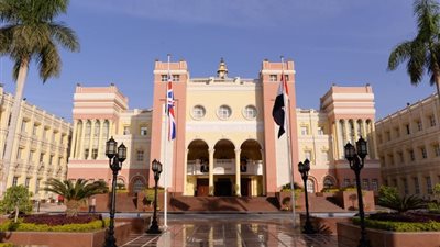 الجامعة البريطانية في مصر تعلن عن توفير منح لطلاب الثانوية العامة تصل إلى 80%