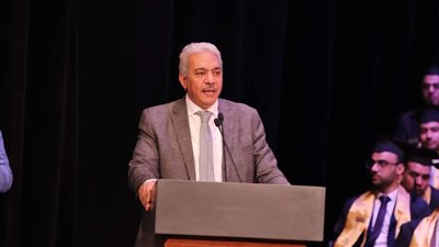 نائب رئيس جامعة الأزهر يحتفل بتخرج الدفعة 52 بطب أسنان 