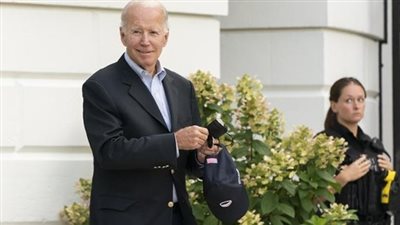 الرئيس الأمريكي يخرج من الحجر الصحي | صور