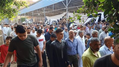 جميعهم من أسرة واحدة.. أهالي 