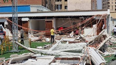 إزالة قاعتي أفراح مخالفتين بالمريوطية | صور