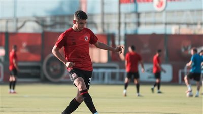 اليوم.. فحص طبي لـ كوكا لتحديد موقفه من المشاركة في تدريبات الأهلي