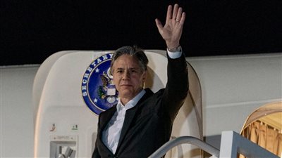 أنتوني بلينكين يبدأ جولة أفريقية لمحاصرة النفوذ الروسي