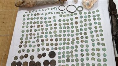 ضبط مقبرة أثرية في أسيوط تعود للعصر الروماني 