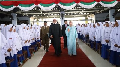 عياد والصعيدي يختتمان جولة إندونيسيا بلقاء طلاب معهد دار السلام