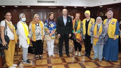 محافظ بني سويف يلتقي بأعضاء 