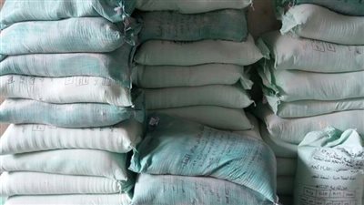  ضبط صاحب مخبز سياحي حجب 10.5 طن دقيق أبيض عن التداول بالقاهرة