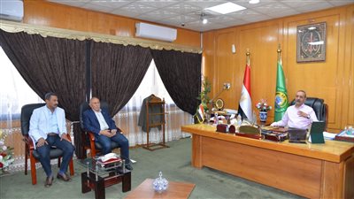 محافظ الإسماعيلية يستقبل الهيئة البرلمانية لحزب مستقبل وطن | صور 