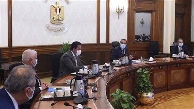 الحكومة تهدد المتخلفين عن سداد اشتراك التأمين الصحي الشامل بإيقاف الخدمات غير الطارئة