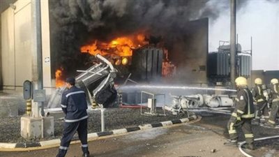 إخماد حريق نشب بسيارة بالعمرانية | فيديو