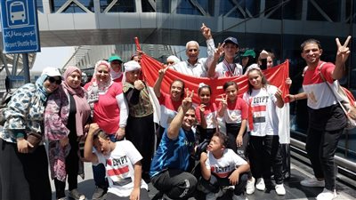 بالمزمار.. مطار القاهرة يستقبل منتخب الأولمبياد الخاص لكرة القدم النسائية