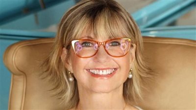 وفاة أوليفيا نيوتن جون نجمة موسيقى البوب بعد صراع مع السرطان