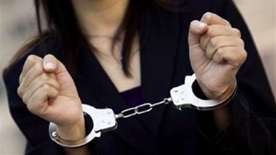 بكمين محكم من الزوج.. ضبط ممثلة تونسية شهيرة في أحضان عشيقها على فراش الزوجية