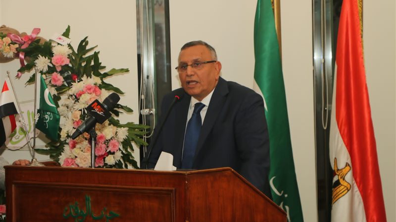 الدكتور عبد السند