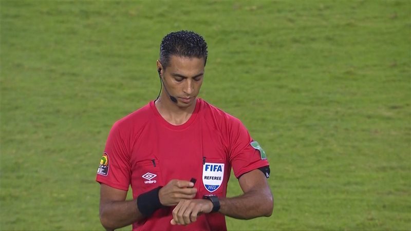 أمين عمر الحكم الدولي،