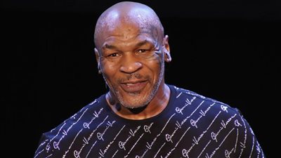 تايسون: سرقوا قصة حياتي