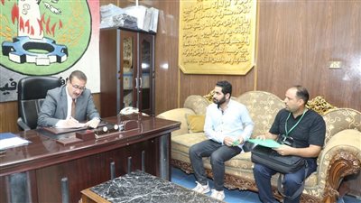 محافظ المنوفية يفحص شكاوي المواطنين ويوجه بإجراءات عاجلة لحلها