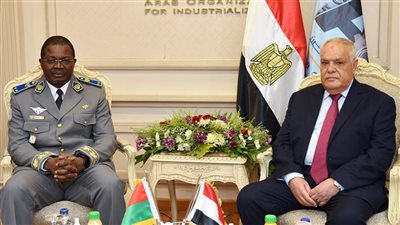 رئيس العربية للتصنيع يبحث مع وزير الدفاع ببوركينا فاسو تعزيز آليات التعاون | صور 