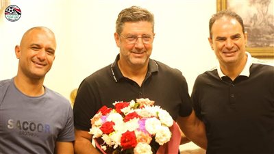 فيتوريا يضع جدول زيارة بقية أندية الدوري.. ويواصل اجتماعاته مع جهازه المعاون