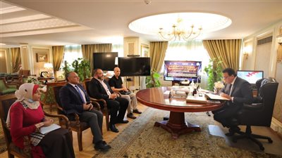 وزير التعليم العالي يبحث سبل التعاون مع ممثل جامعة أريزونا الأمريكية