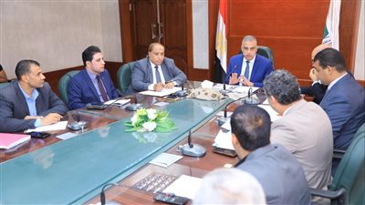 محافظ سوهاج يترأس اجتماع مجلس إدارة الهيئة الإقليمية لتنشيط السياحة 