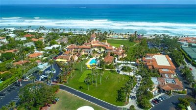 بعد تفتيشه من الـ FBI.. تعرف على كهف ترامب الفخم | صور