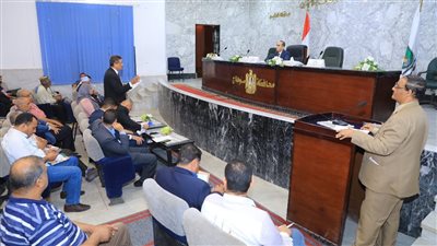 نائب محافظ سوهاج يعقد اجتماعا لتنفيذ 