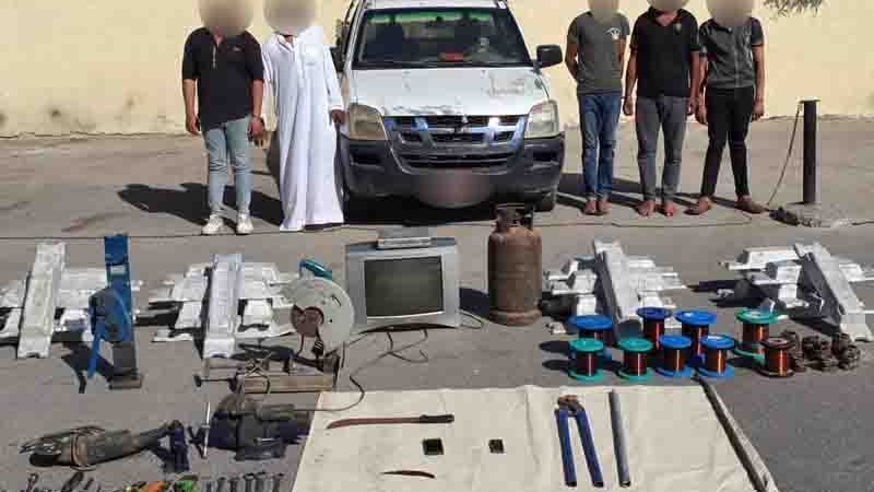 المتهمين 