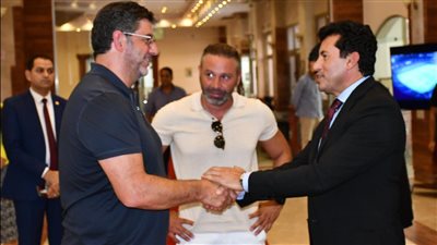وزير الرياضة يلتقي روي فيتوريا المدير الفني الجديد للمنتخب الوطني