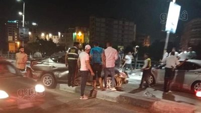 إصابة 5 شباب في حادث أعلى كوبري إستاد طنطا|صور