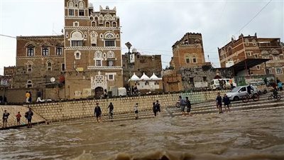 بسبب السيول.. مصرع 14 شخصا ودمار مئات المنازل في اليمن | صور