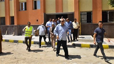 محافظ أسيوط يتفقد تطوير مستشفى الحميات ومركز الشباب بقرية الشامية بساحل سليم 