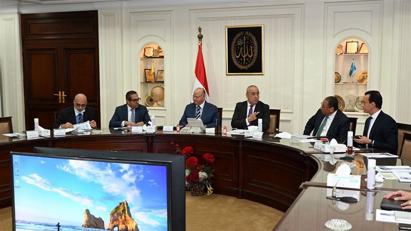اجتماع وزير الإسكان