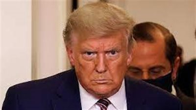 20 رزمة بالمكتب 45.. تفاصيل جديدة عن الوثائق المصادرة من منزل ترامب