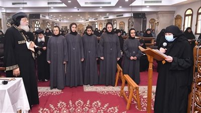 البابا تواضروس يصلي قداس خمس راهبات لدير الشهيد مارجرجس مصر القديمة