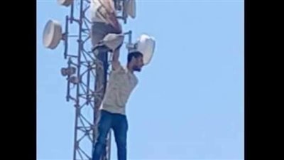 تفاصيل محاولة انتحار موظف من أعلى مجلس المنيا