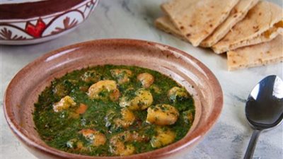 طريقة عمل الملوخية بالجمبرى| فيديو