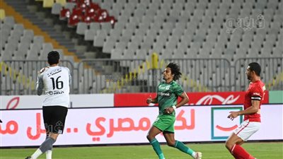 رامى ربيعة يتقدم بالهدف الأول للأهلي في شباك المصري