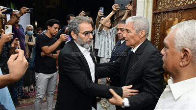 20 صورة ترصد عزاء رجاء حسين بمسجد الحامدية الشاذلية 