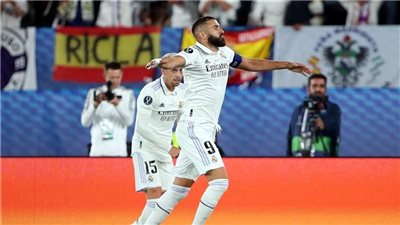 كريم بنزيما يتخطى راؤول في قائمة هدافي ريال مدريد 