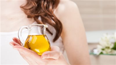  اكتشفي فوائد زيت الخردل للشعر والبشرة