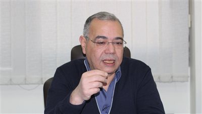 بالمستندات.. عصام خليل رئيس حزب المصريين الأحرار 